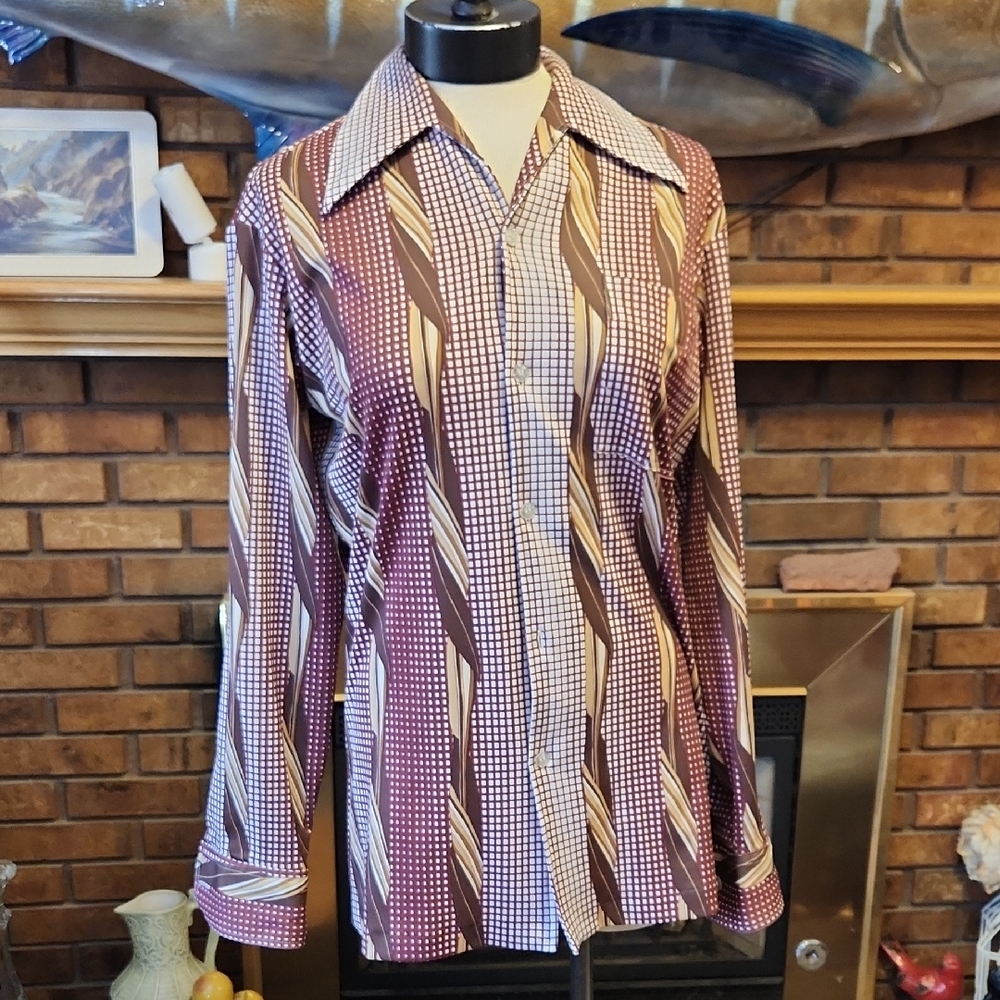 Vintage 1970's Dagger Collar Geometric Shirt Size Medium JOEL Brand Polyester